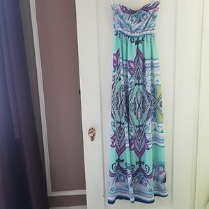Spring/summertime maxi dress